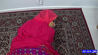 Seks Met Een Afghaanse Vrouw Van Pashto, Hazara En Oezbeekse Afkomst.